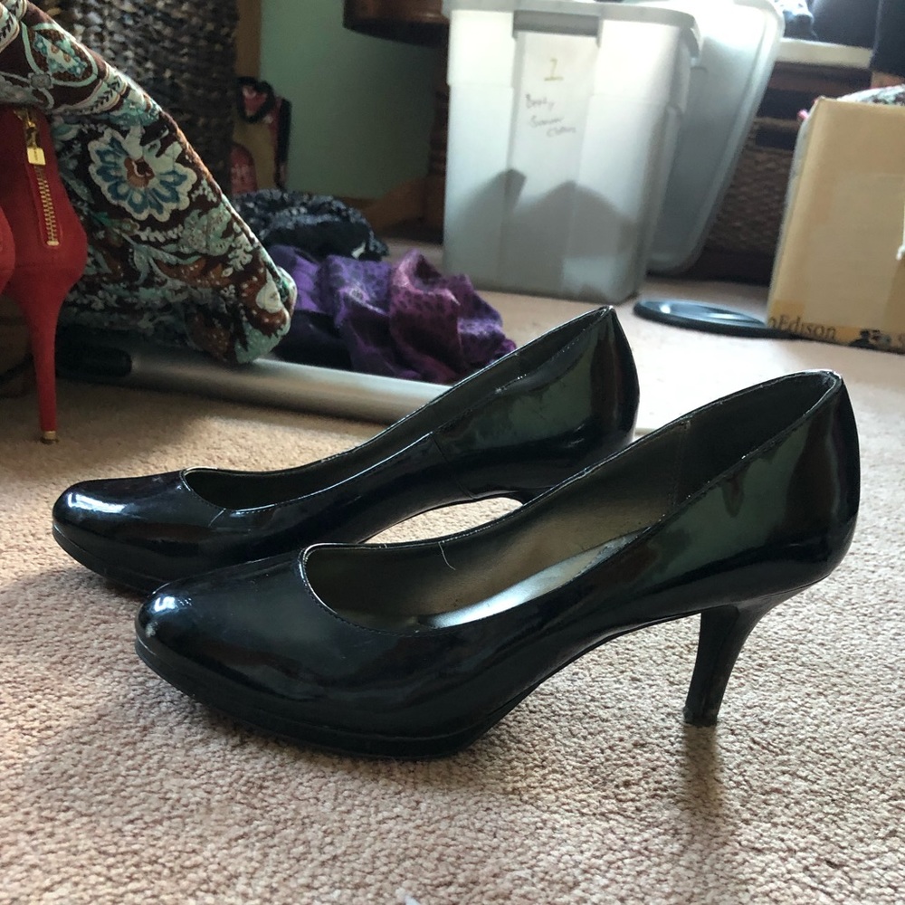 9.5 black heels